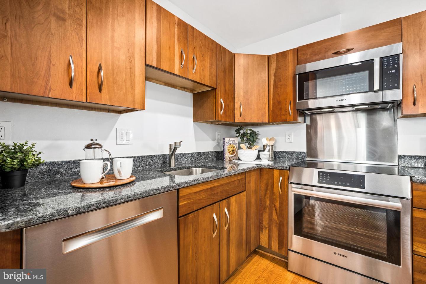 345 O ST SW, WASHINGTON, District Of Columbia 20024, 3 Bedrooms Bedrooms, 7 Rooms Rooms,2 BathroomsBathrooms,Residential,For sale,345 O ST SW,DCDC2241556 MLS # DCDC2241556