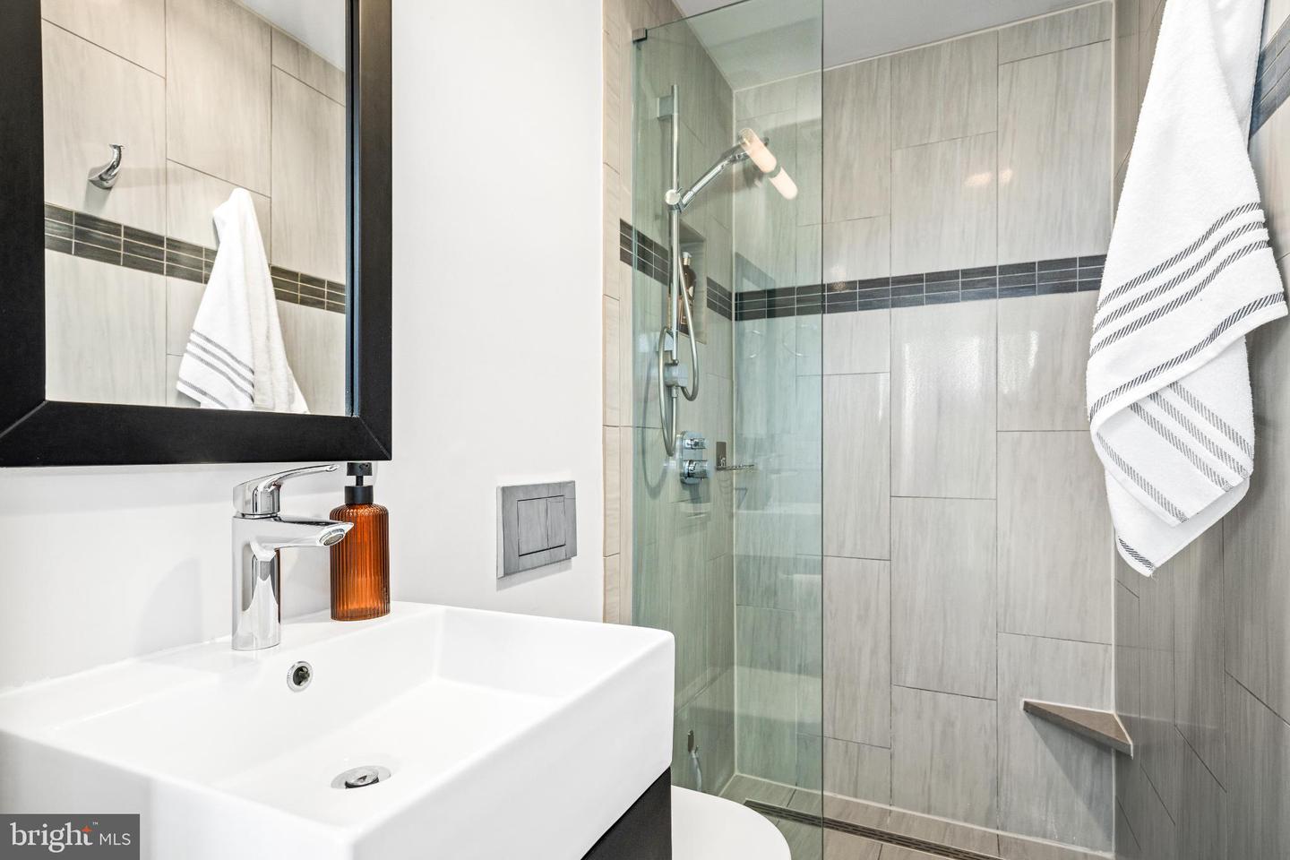 345 O ST SW, WASHINGTON, District Of Columbia 20024, 3 Bedrooms Bedrooms, 7 Rooms Rooms,2 BathroomsBathrooms,Residential,For sale,345 O ST SW,DCDC2241556 MLS # DCDC2241556