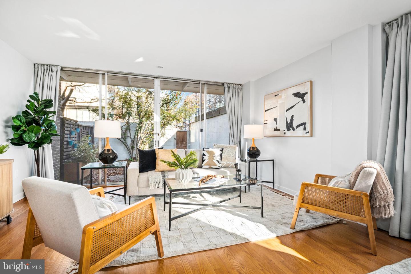 345 O ST SW, WASHINGTON, District Of Columbia 20024, 3 Bedrooms Bedrooms, 7 Rooms Rooms,2 BathroomsBathrooms,Residential,For sale,345 O ST SW,DCDC2241556 MLS # DCDC2241556