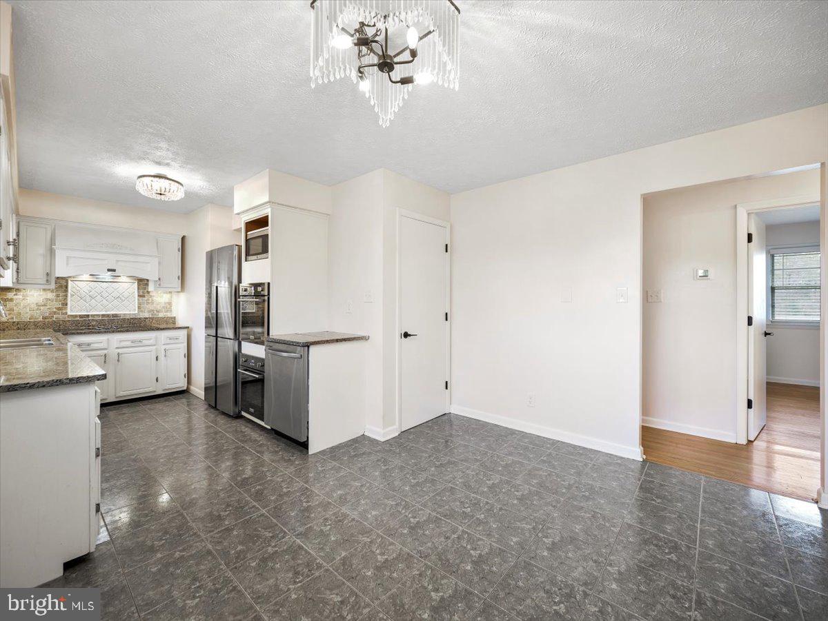 570 WELLTOWN RD, WINCHESTER, Virginia 22603, 4 Bedrooms Bedrooms, ,3 BathroomsBathrooms,Residential,For sale,570 WELLTOWN RD,VAFV2039004 MLS # VAFV2039004