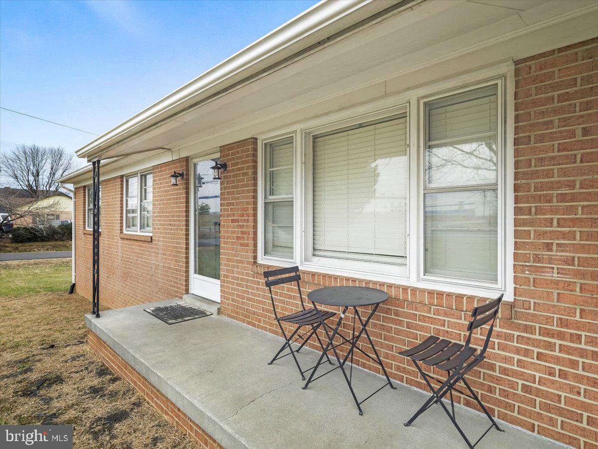 570 WELLTOWN RD, WINCHESTER, Virginia 22603, 4 Bedrooms Bedrooms, ,3 BathroomsBathrooms,Residential,For sale,570 WELLTOWN RD,VAFV2039004 MLS # VAFV2039004