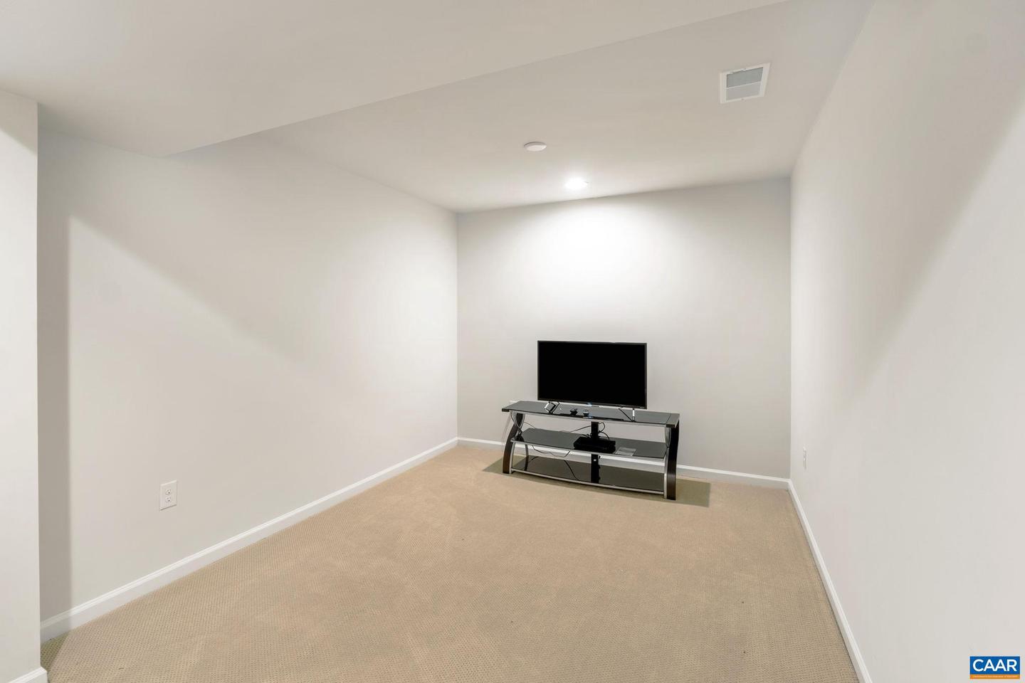 1516 DELPHI LN, CHARLOTTESVILLE, Virginia 22911, 4 Bedrooms Bedrooms, ,3 BathroomsBathrooms,Residential,For sale,1516 DELPHI LN,672511 MLS # 672511