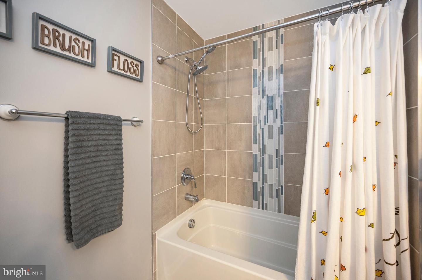 6814 WILD TURKEY DR, SPOTSYLVANIA, Virginia 22553, 3 Bedrooms Bedrooms, ,2 BathroomsBathrooms,Residential,For sale,6814 WILD TURKEY DR,VASP2038692 MLS # VASP2038692