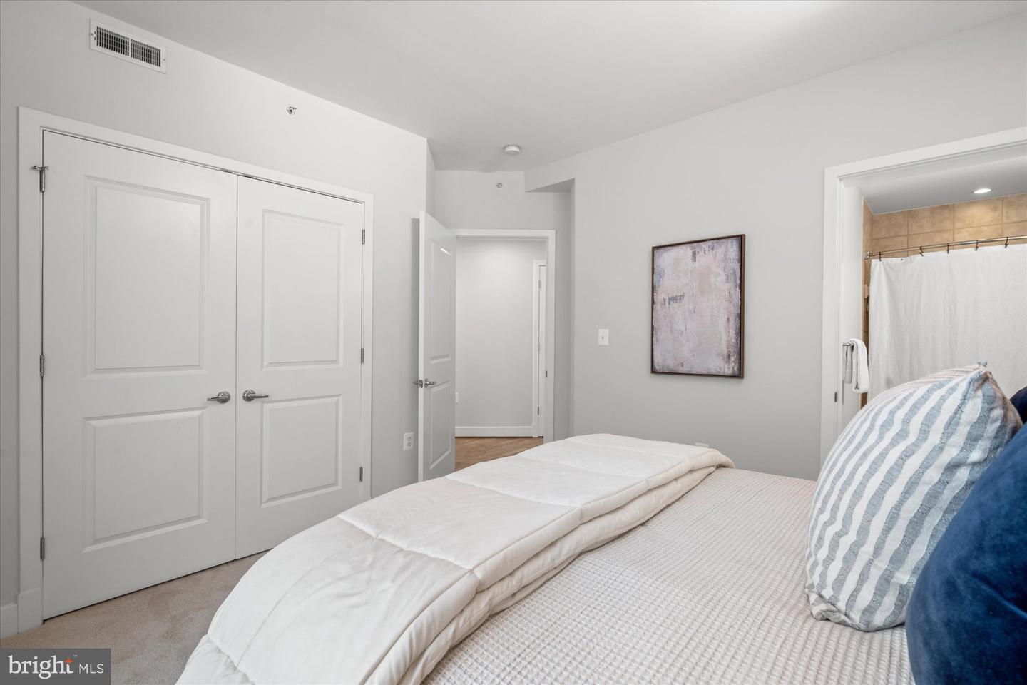 1211 13TH ST NW #404, WASHINGTON, District Of Columbia 20005, 1 Bedroom Bedrooms, ,1 BathroomBathrooms,Residential,For sale,1211 13TH ST NW #404,DCDC2241656 MLS # DCDC2241656