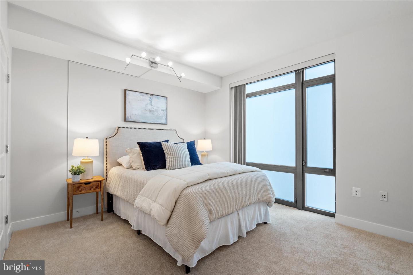 1211 13TH ST NW #404, WASHINGTON, District Of Columbia 20005, 1 Bedroom Bedrooms, ,1 BathroomBathrooms,Residential,For sale,1211 13TH ST NW #404,DCDC2241656 MLS # DCDC2241656