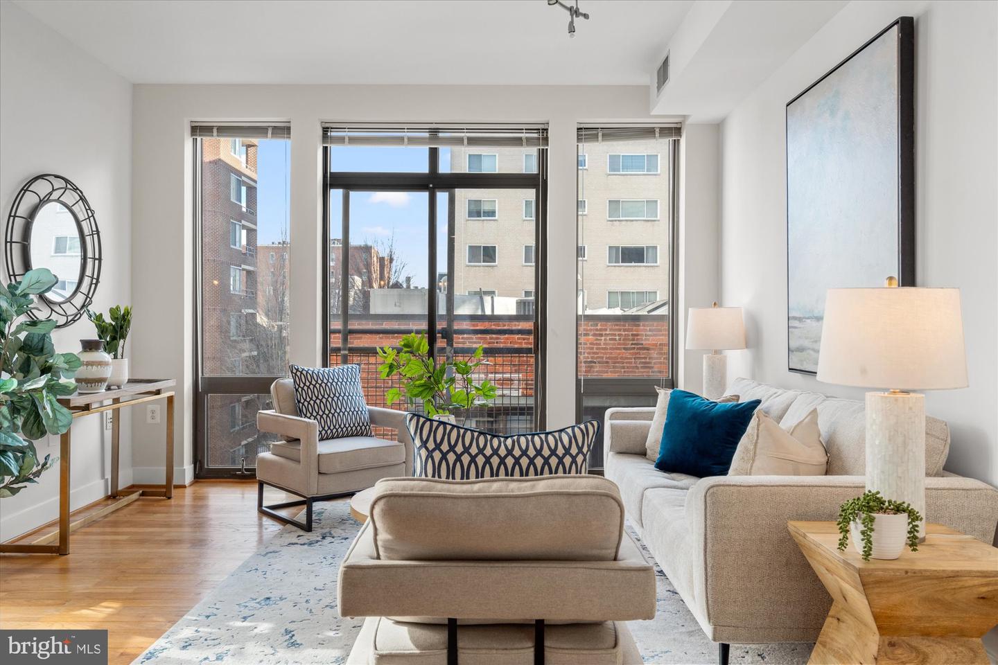 1211 13TH ST NW #404, WASHINGTON, District Of Columbia 20005, 1 Bedroom Bedrooms, ,1 BathroomBathrooms,Residential,For sale,1211 13TH ST NW #404,DCDC2241656 MLS # DCDC2241656