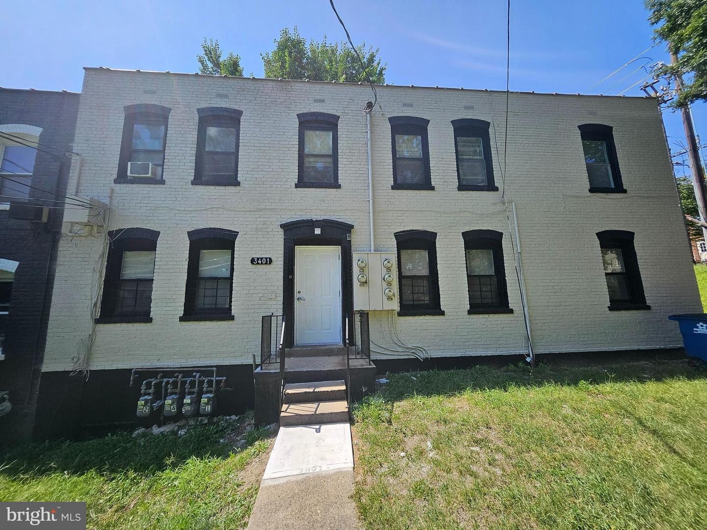 3401 15TH ST SE #4, WASHINGTON, District Of Columbia 20032, 2 Bedrooms Bedrooms, ,1 BathroomBathrooms,Residential,For sale,3401 15TH ST SE #4,DCDC2241670 MLS # DCDC2241670