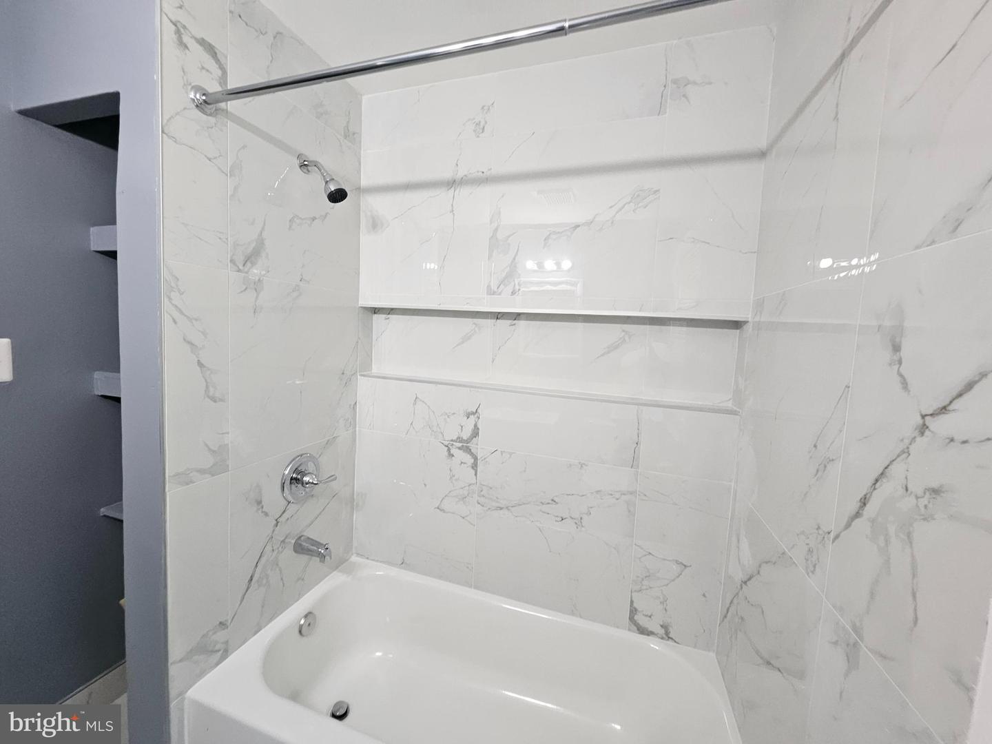 3401 15TH ST SE #4, WASHINGTON, District Of Columbia 20032, 2 Bedrooms Bedrooms, ,1 BathroomBathrooms,Residential,For sale,3401 15TH ST SE #4,DCDC2241670 MLS # DCDC2241670