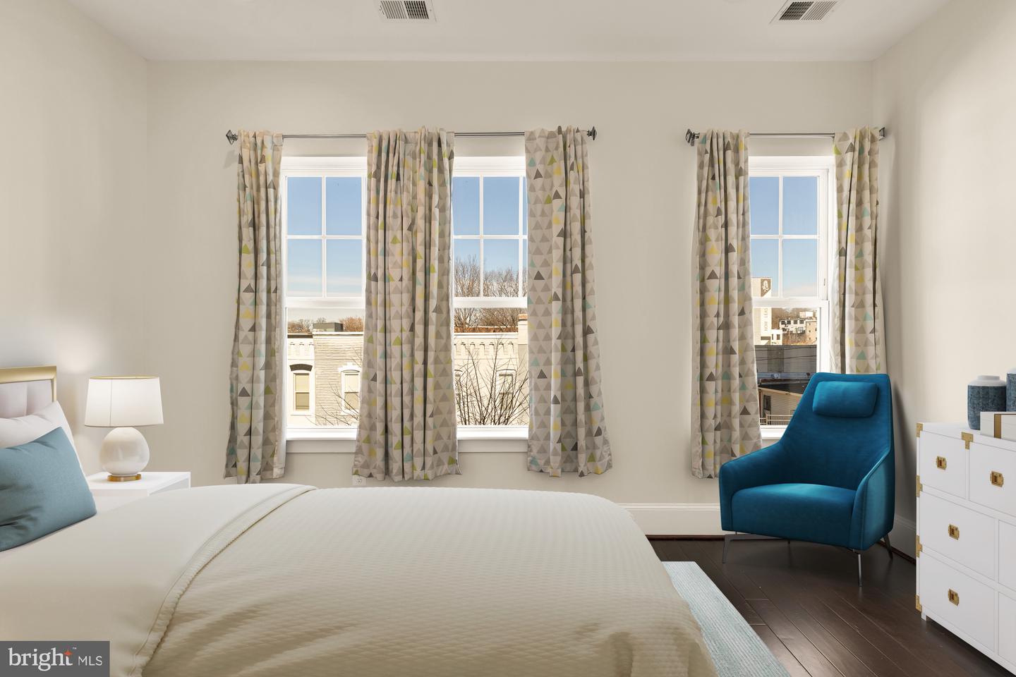 1609 LEVIS ST NE, WASHINGTON, District Of Columbia 20002, 4 Bedrooms Bedrooms, ,4 BathroomsBathrooms,Residential,For sale,1609 LEVIS ST NE,DCDC2241696 MLS # DCDC2241696