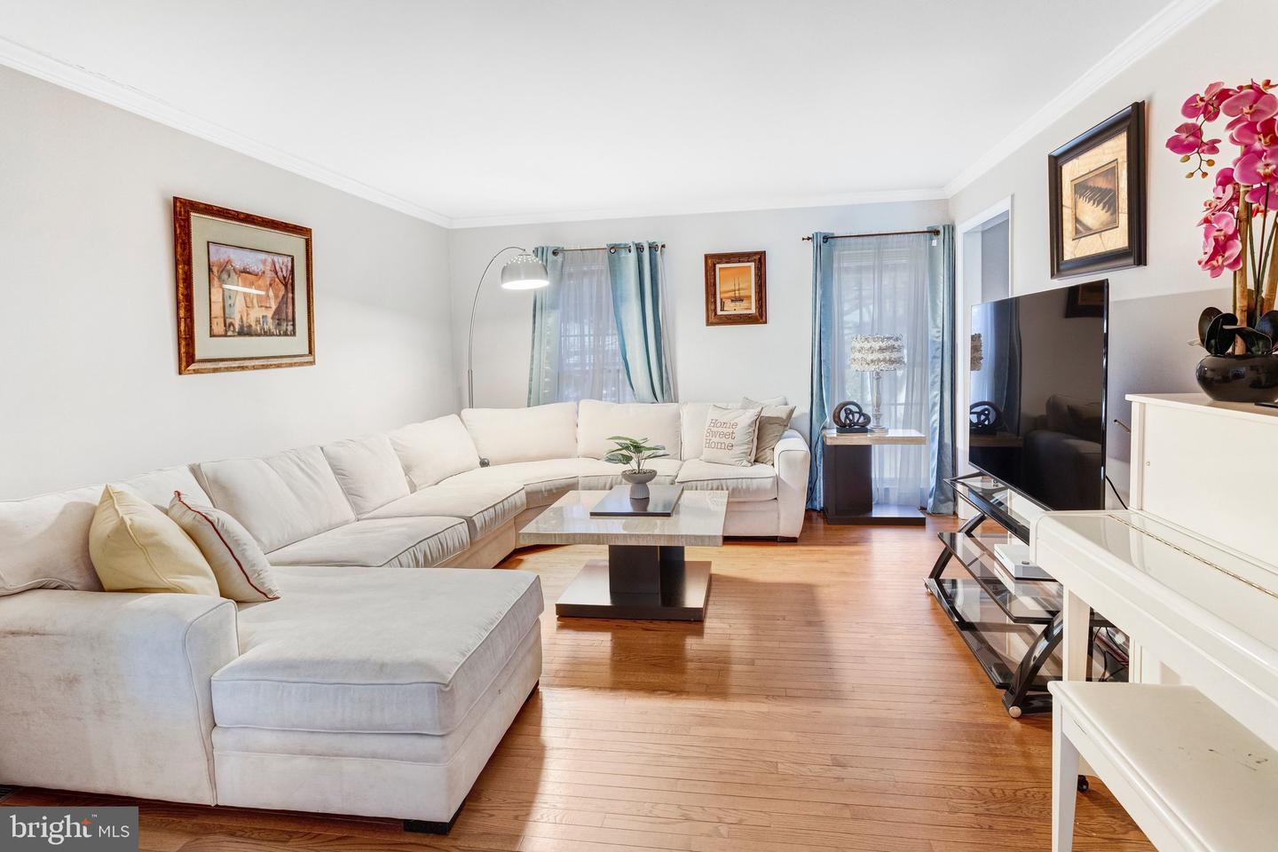 14592 ESTATE DR, WOODBRIDGE, Virginia 22193, 4 Bedrooms Bedrooms, ,3 BathroomsBathrooms,Residential,For sale,14592 ESTATE DR,VAPW2110686 MLS # VAPW2110686