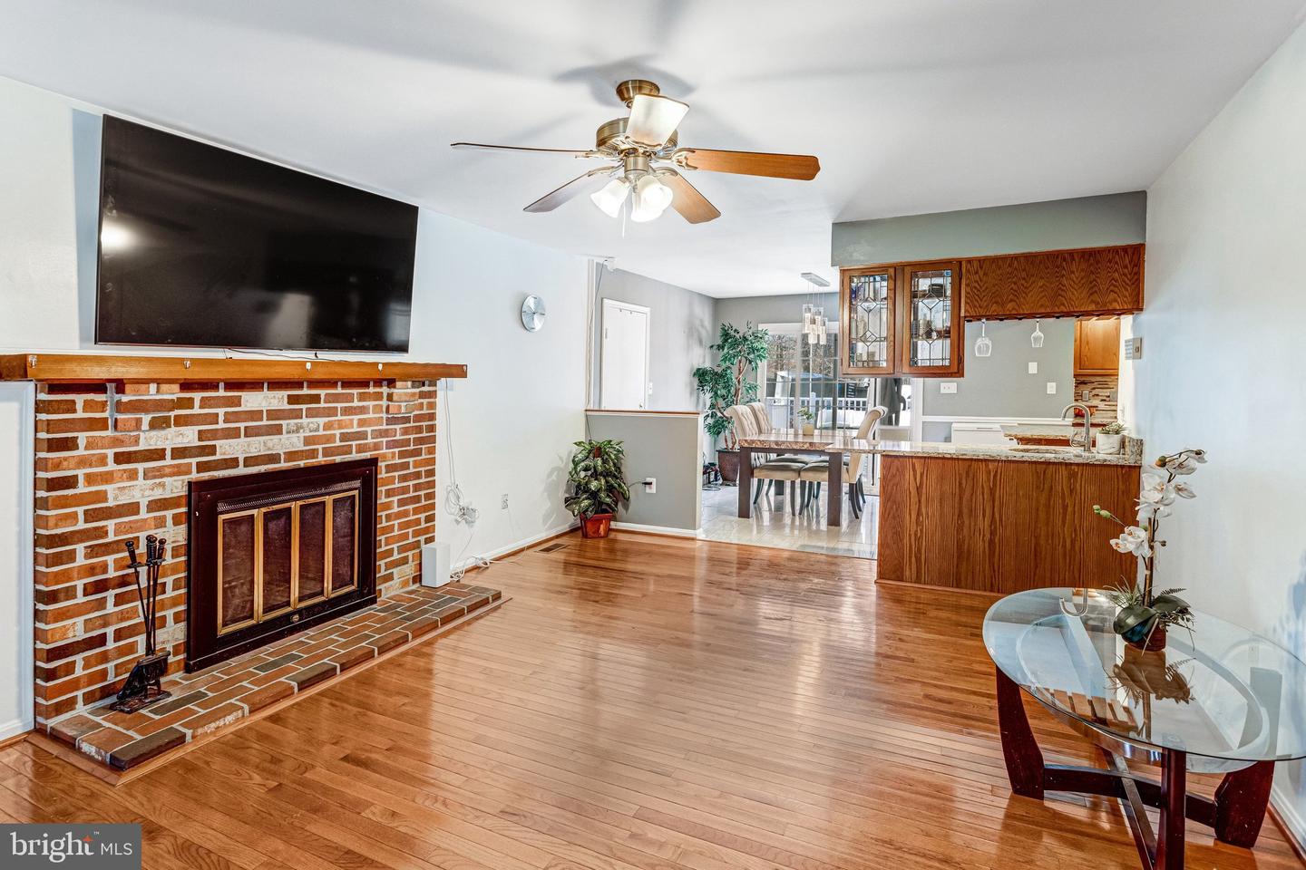 14592 ESTATE DR, WOODBRIDGE, Virginia 22193, 4 Bedrooms Bedrooms, ,3 BathroomsBathrooms,Residential,For sale,14592 ESTATE DR,VAPW2110686 MLS # VAPW2110686