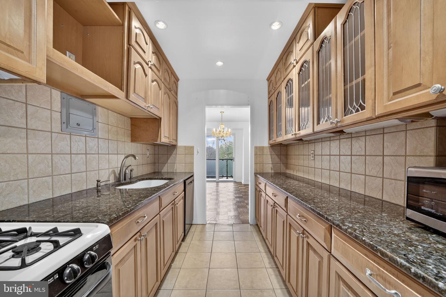 4201 CATHEDRAL AVE NW #1121E, WASHINGTON, District Of Columbia 20016, 1 Bedroom Bedrooms, ,1 BathroomBathrooms,Residential,For sale,4201 CATHEDRAL AVE NW #1121E,DCDC2241706 MLS # DCDC2241706