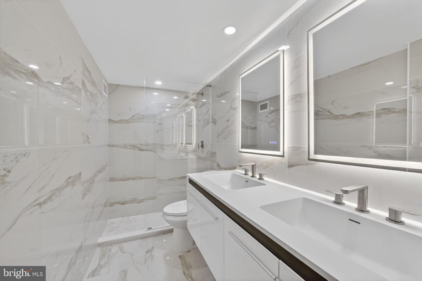 4201 CATHEDRAL AVE NW #1121E, WASHINGTON, District Of Columbia 20016, 1 Bedroom Bedrooms, ,1 BathroomBathrooms,Residential,For sale,4201 CATHEDRAL AVE NW #1121E,DCDC2241706 MLS # DCDC2241706