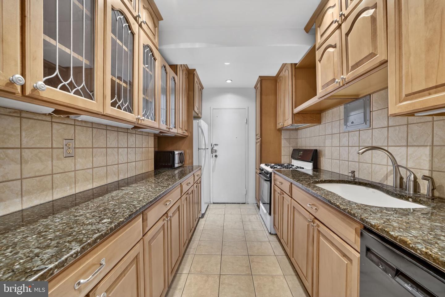 4201 CATHEDRAL AVE NW #1121E, WASHINGTON, District Of Columbia 20016, 1 Bedroom Bedrooms, ,1 BathroomBathrooms,Residential,For sale,4201 CATHEDRAL AVE NW #1121E,DCDC2241706 MLS # DCDC2241706