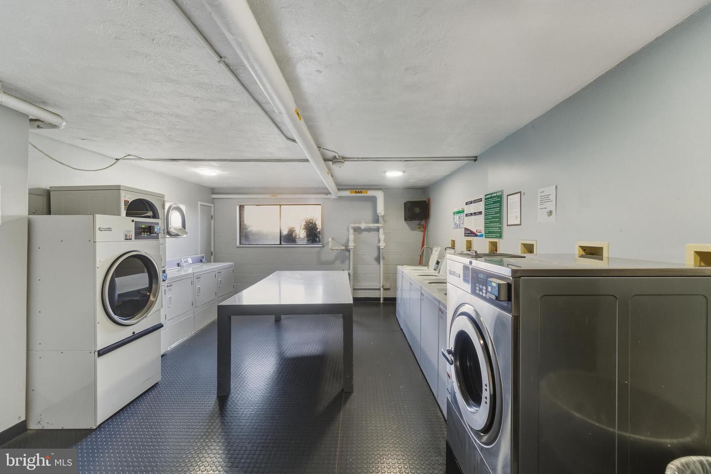 401 N ARMISTEAD ST N #504, ALEXANDRIA, Virginia 22312, 2 Bedrooms Bedrooms, ,1 BathroomBathrooms,Residential,For sale,401 N ARMISTEAD ST N #504,VAAX2053262 MLS # VAAX2053262