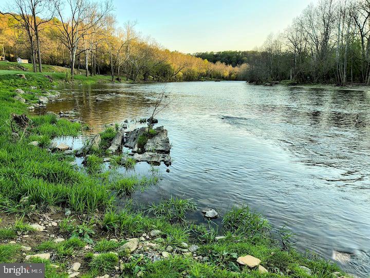 39 & 37 WHISTLE LN, SHENANDOAH, Virginia 22849, 3 Bedrooms Bedrooms, ,2 BathroomsBathrooms,Residential,For sale,39 & 37 WHISTLE LN,VAPA2005904 MLS # VAPA2005904