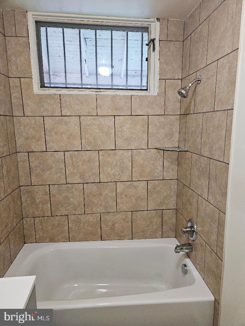 1635 U ST SE, WASHINGTON, District Of Columbia 20020, 4 Bedrooms Bedrooms, 6 Rooms Rooms,2 BathroomsBathrooms,Residential,For sale,1635 U ST SE,DCDC2241658 MLS # DCDC2241658