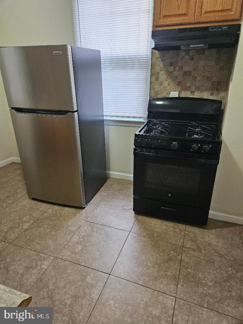 1635 U ST SE, WASHINGTON, District Of Columbia 20020, 4 Bedrooms Bedrooms, 6 Rooms Rooms,2 BathroomsBathrooms,Residential,For sale,1635 U ST SE,DCDC2241658 MLS # DCDC2241658