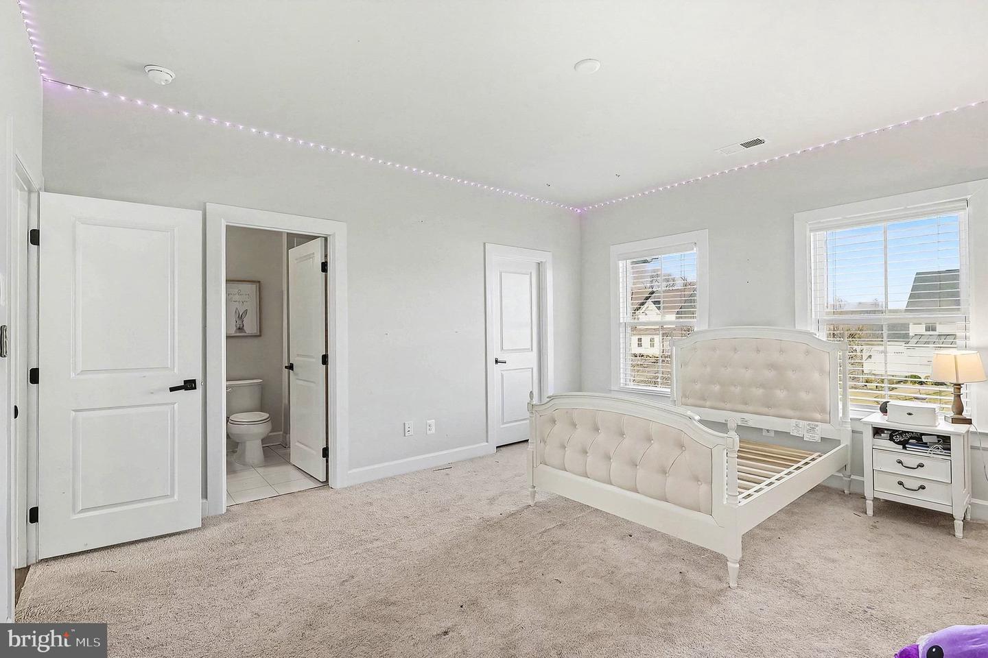 40731 WILLOW WALK CT, ALDIE, Virginia 20105, 5 Bedrooms Bedrooms, ,5 BathroomsBathrooms,Residential,For sale,40731 WILLOW WALK CT,VALO2114104 MLS # VALO2114104