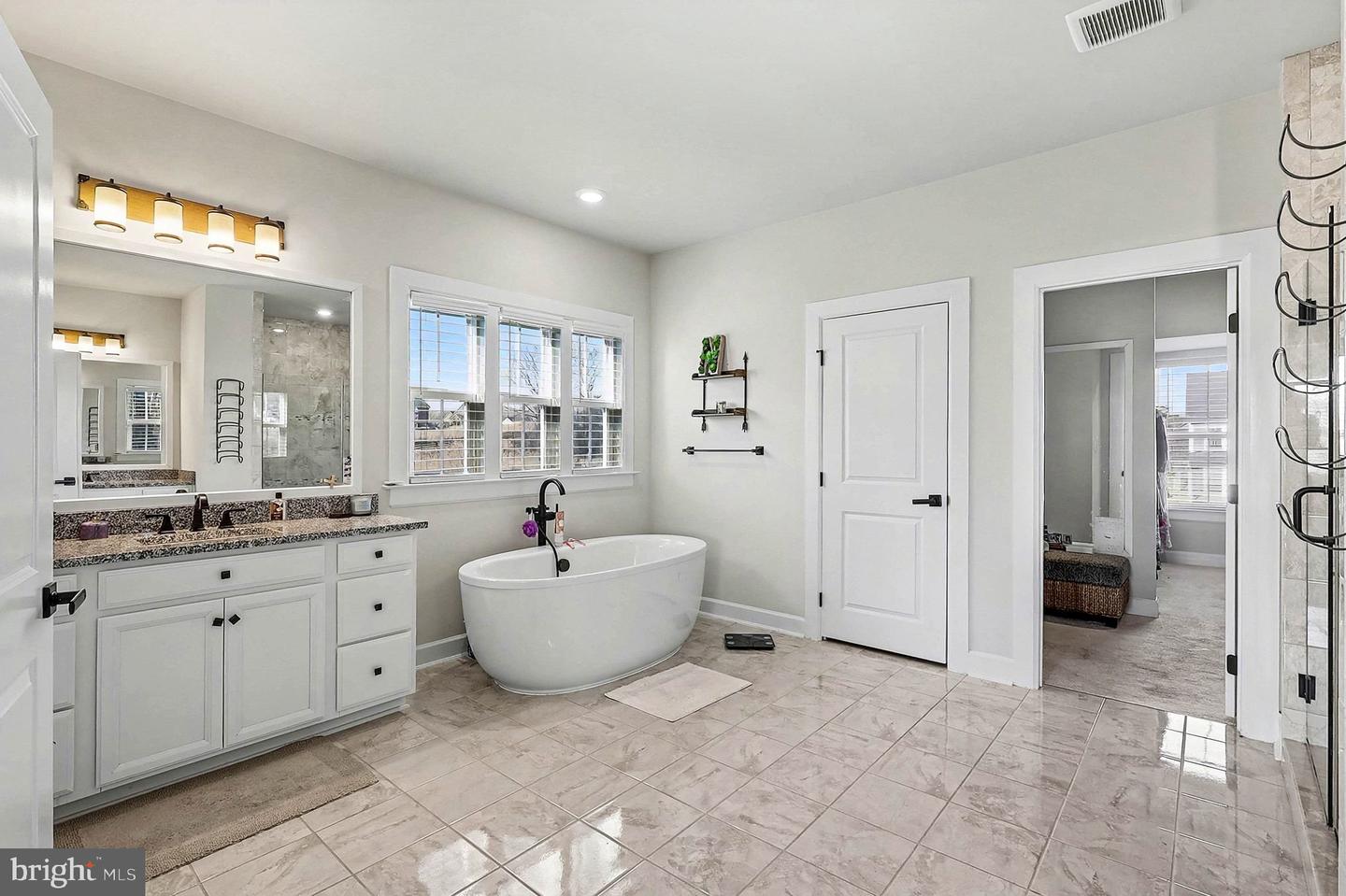 40731 WILLOW WALK CT, ALDIE, Virginia 20105, 5 Bedrooms Bedrooms, ,5 BathroomsBathrooms,Residential,For sale,40731 WILLOW WALK CT,VALO2114104 MLS # VALO2114104