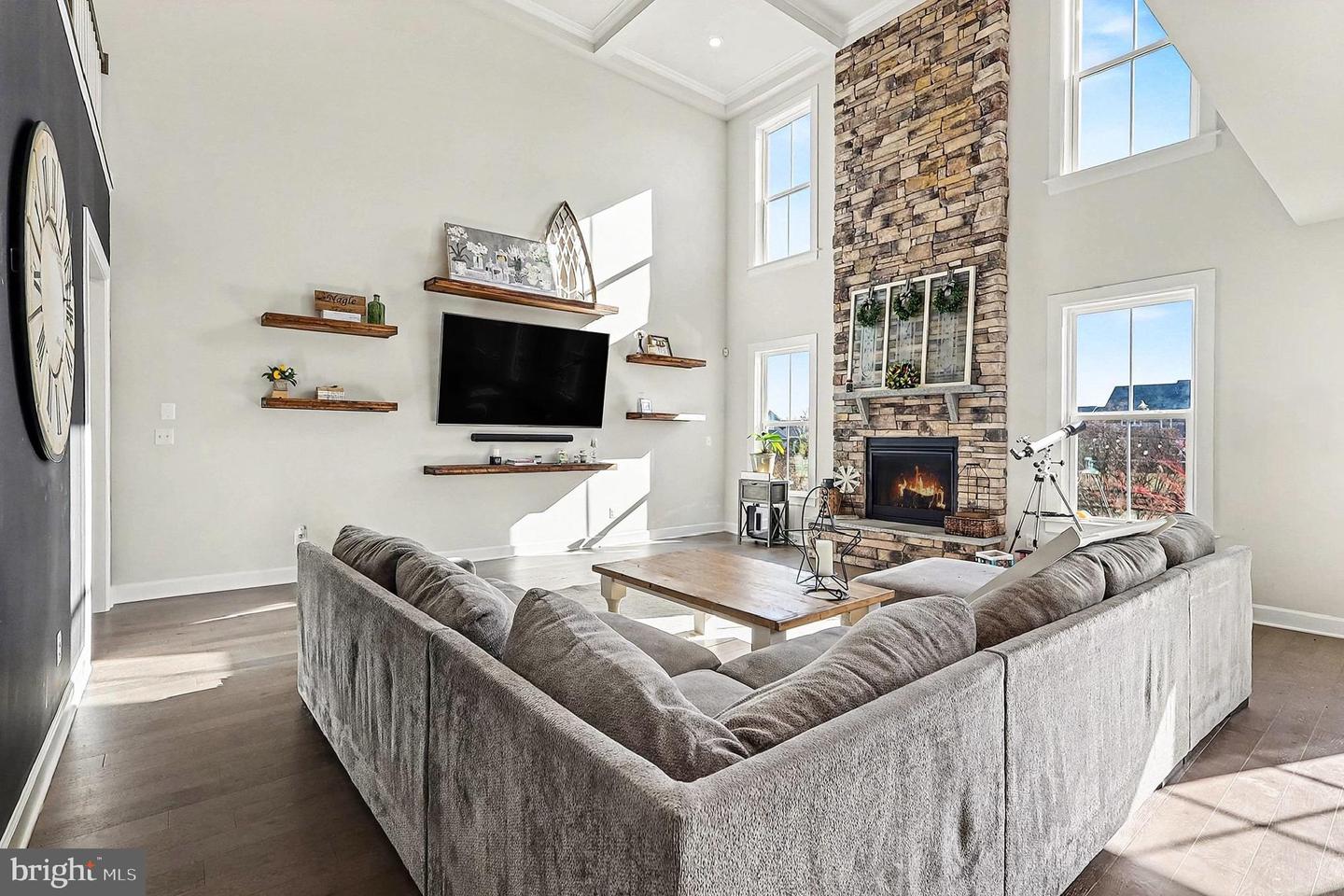 40731 WILLOW WALK CT, ALDIE, Virginia 20105, 5 Bedrooms Bedrooms, ,5 BathroomsBathrooms,Residential,For sale,40731 WILLOW WALK CT,VALO2114104 MLS # VALO2114104