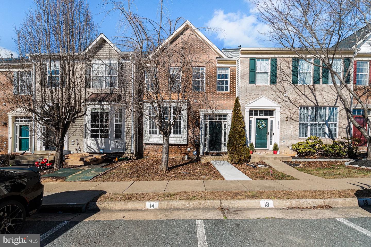 4212 LA MAURICIE LOOP, DUMFRIES, Virginia 22025, 3 Bedrooms Bedrooms, ,3 BathroomsBathrooms,Residential,For sale,4212 LA MAURICIE LOOP,VAPW2110688 MLS # VAPW2110688