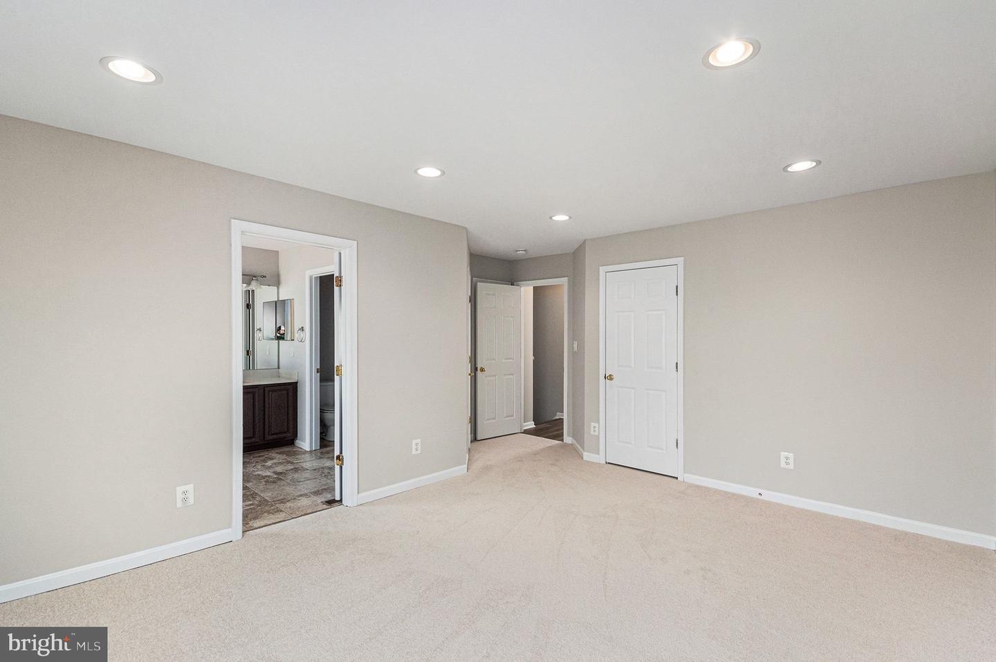 4212 LA MAURICIE LOOP, DUMFRIES, Virginia 22025, 3 Bedrooms Bedrooms, ,3 BathroomsBathrooms,Residential,For sale,4212 LA MAURICIE LOOP,VAPW2110688 MLS # VAPW2110688