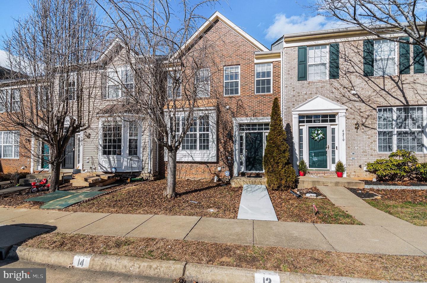 4212 LA MAURICIE LOOP, DUMFRIES, Virginia 22025, 3 Bedrooms Bedrooms, ,3 BathroomsBathrooms,Residential,For sale,4212 LA MAURICIE LOOP,VAPW2110688 MLS # VAPW2110688