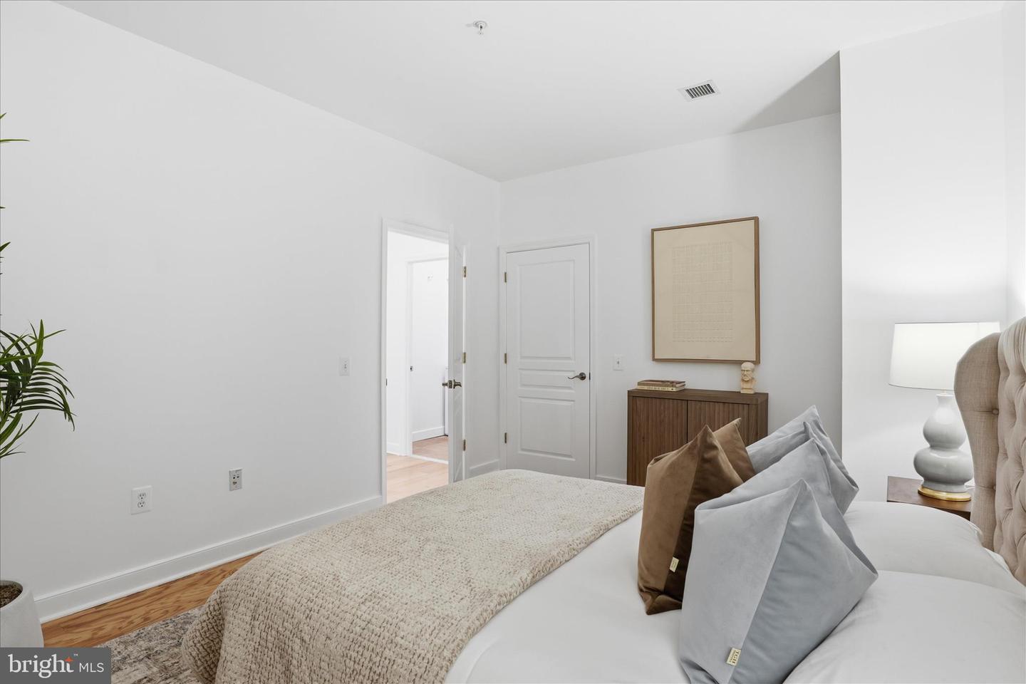 631 D ST NW #128, WASHINGTON, District Of Columbia 20004, 2 Bedrooms Bedrooms, ,2 BathroomsBathrooms,Residential,For sale,631 D ST NW #128,DCDC2241900 MLS # DCDC2241900