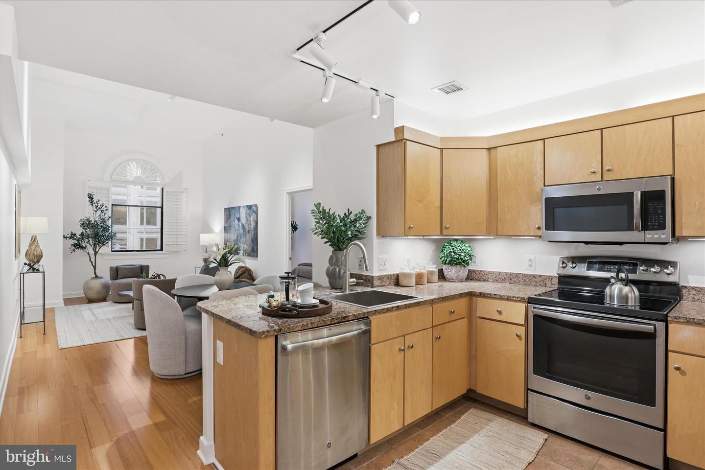 631 D ST NW #128, WASHINGTON, District Of Columbia 20004, 2 Bedrooms Bedrooms, ,2 BathroomsBathrooms,Residential,For sale,631 D ST NW #128,DCDC2241900 MLS # DCDC2241900