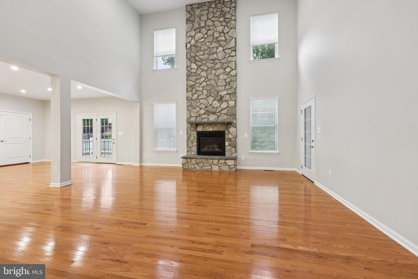 17080 BELLE ISLE DR, DUMFRIES, Virginia 22026, 5 Bedrooms Bedrooms, ,4 BathroomsBathrooms,Residential,For sale,17080 BELLE ISLE DR,VAPW2110710 MLS # VAPW2110710