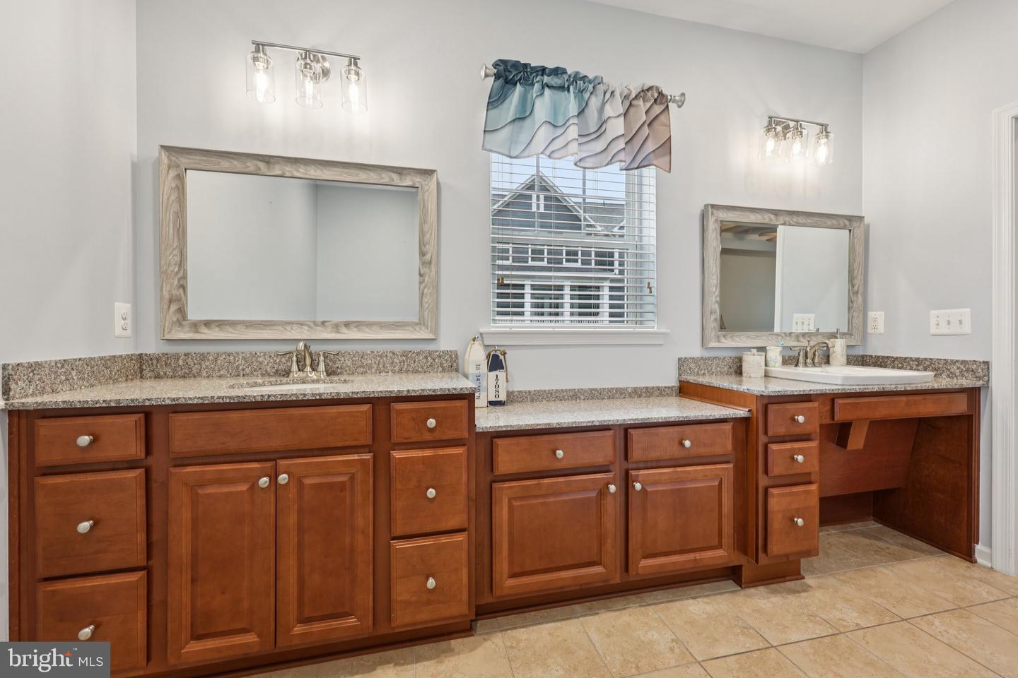 17080 BELLE ISLE DR, DUMFRIES, Virginia 22026, 5 Bedrooms Bedrooms, ,4 BathroomsBathrooms,Residential,For sale,17080 BELLE ISLE DR,VAPW2110710 MLS # VAPW2110710