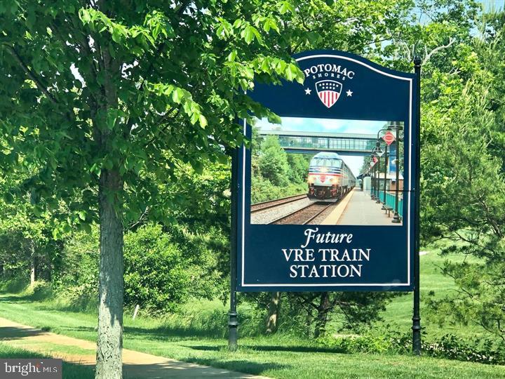 17080 BELLE ISLE DR, DUMFRIES, Virginia 22026, 5 Bedrooms Bedrooms, ,4 BathroomsBathrooms,Residential,For sale,17080 BELLE ISLE DR,VAPW2110710 MLS # VAPW2110710