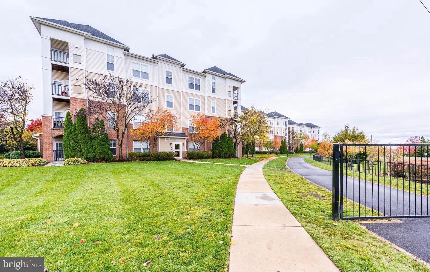 3840 LIGHTFOOT ST #345, CHANTILLY, Virginia 20151, 1 Bedroom Bedrooms, ,1 BathroomBathrooms,Residential,For sale,3840 LIGHTFOOT ST #345,VAFX2286216 MLS # VAFX2286216