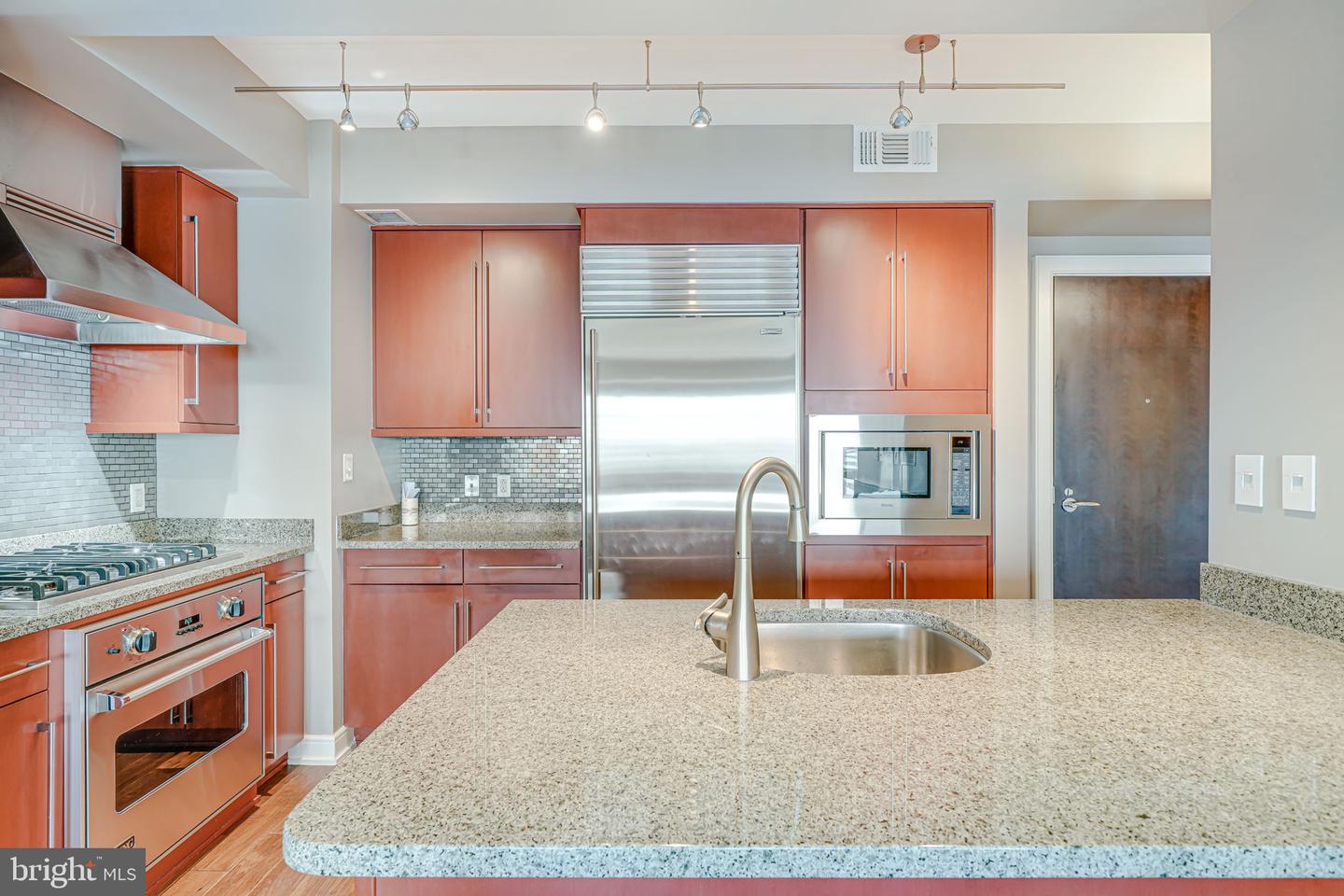 1111 19TH ST N #2703, ARLINGTON, Virginia 22209, 2 Bedrooms Bedrooms, ,2 BathroomsBathrooms,Residential,For sale,1111 19TH ST N #2703,VAAR2067852 MLS # VAAR2067852