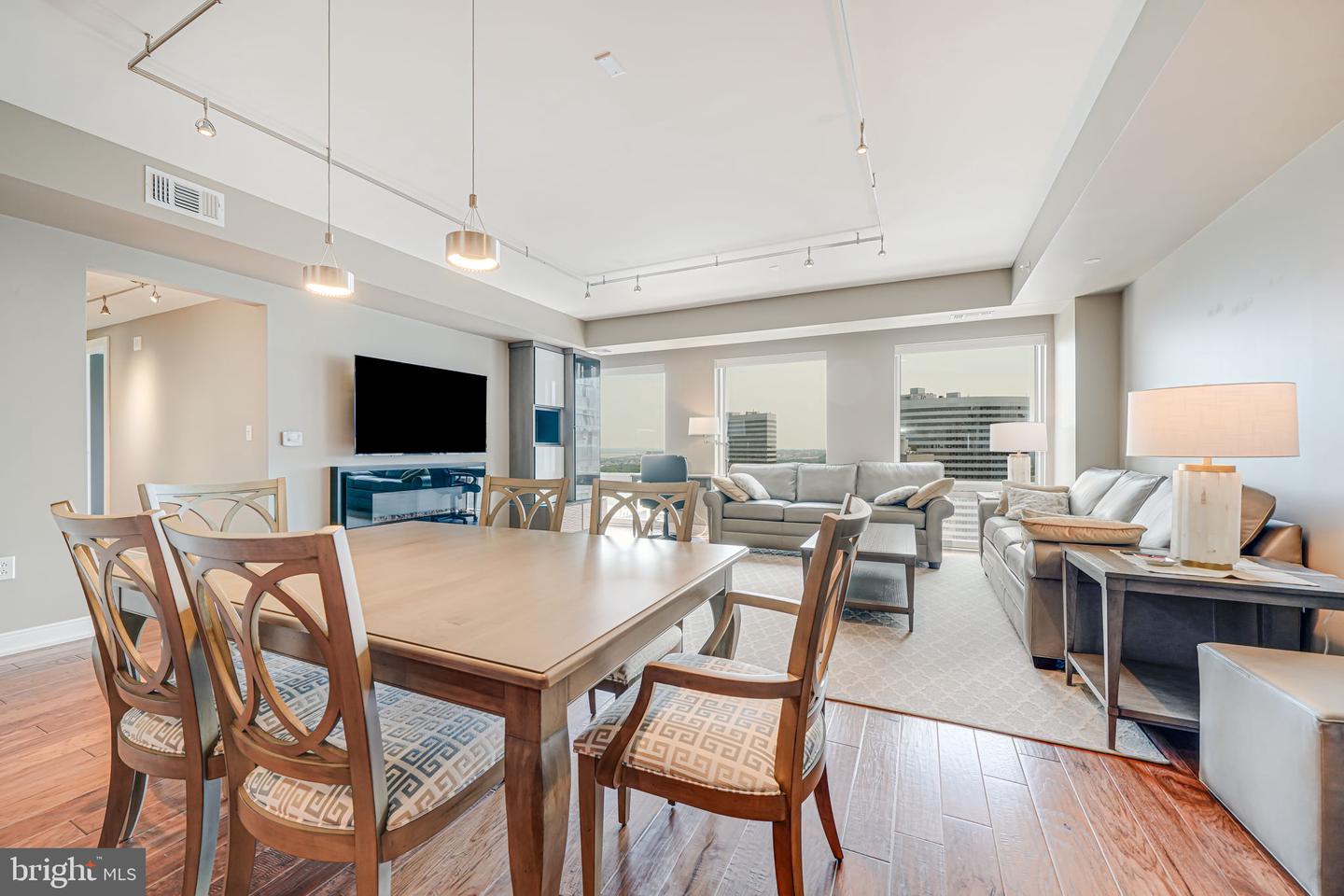 1111 19TH ST N #2703, ARLINGTON, Virginia 22209, 2 Bedrooms Bedrooms, ,2 BathroomsBathrooms,Residential,For sale,1111 19TH ST N #2703,VAAR2067852 MLS # VAAR2067852