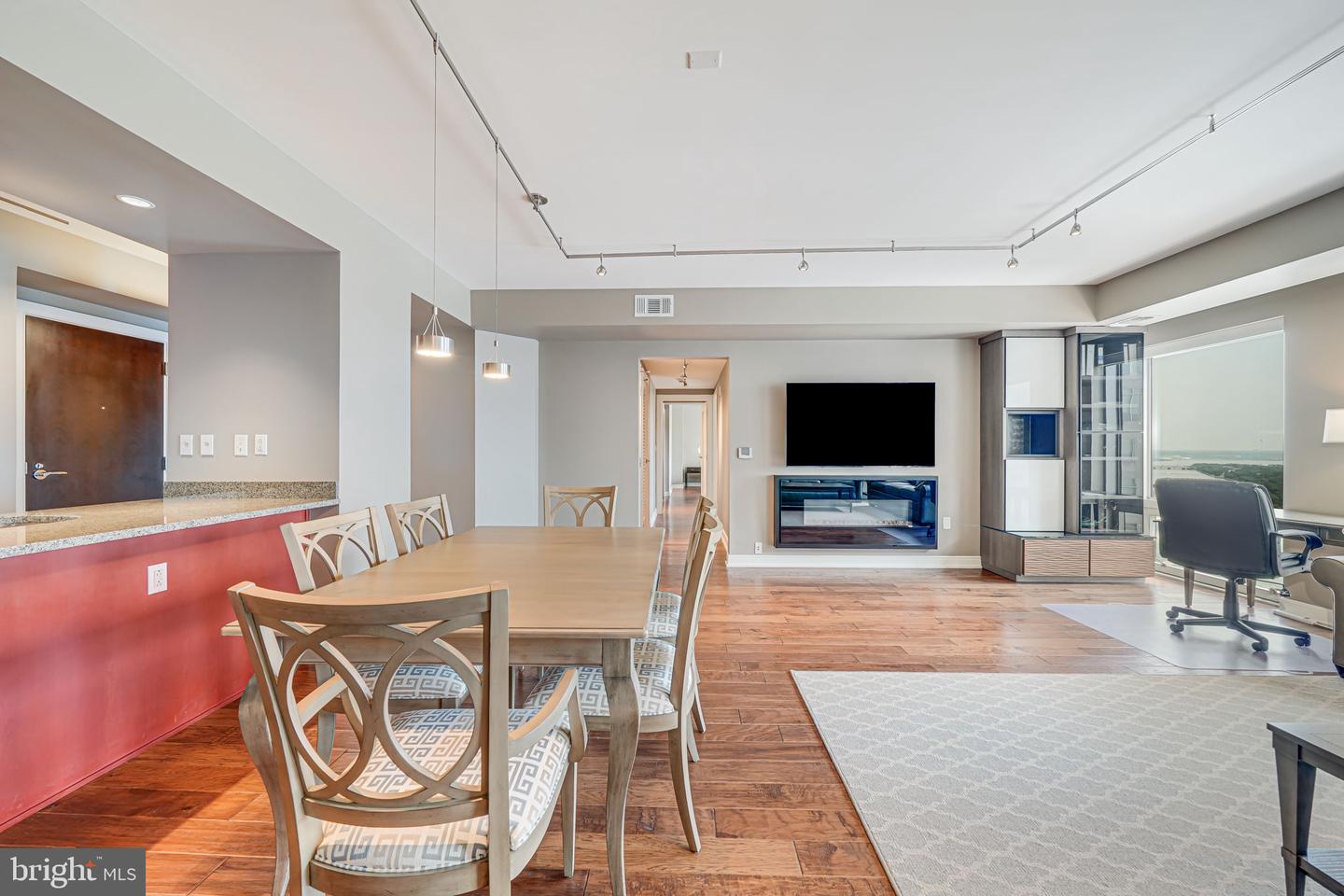 1111 19TH ST N #2703, ARLINGTON, Virginia 22209, 2 Bedrooms Bedrooms, ,2 BathroomsBathrooms,Residential,For sale,1111 19TH ST N #2703,VAAR2067852 MLS # VAAR2067852