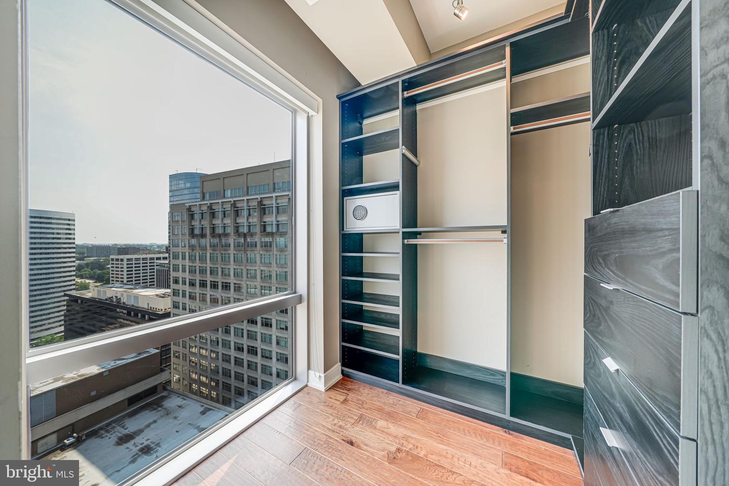 1111 19TH ST N #2703, ARLINGTON, Virginia 22209, 2 Bedrooms Bedrooms, ,2 BathroomsBathrooms,Residential,For sale,1111 19TH ST N #2703,VAAR2067852 MLS # VAAR2067852