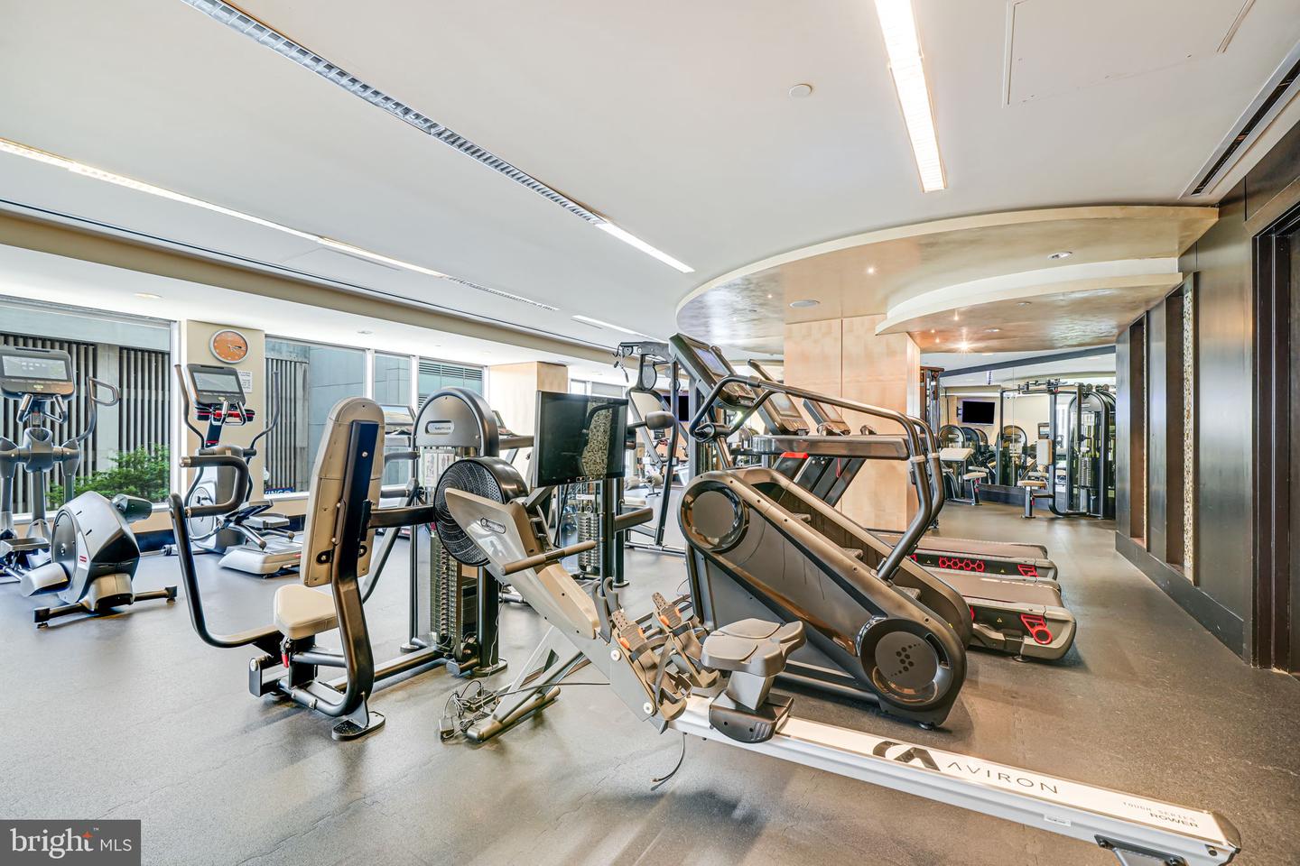 1111 19TH ST N #2703, ARLINGTON, Virginia 22209, 2 Bedrooms Bedrooms, ,2 BathroomsBathrooms,Residential,For sale,1111 19TH ST N #2703,VAAR2067852 MLS # VAAR2067852