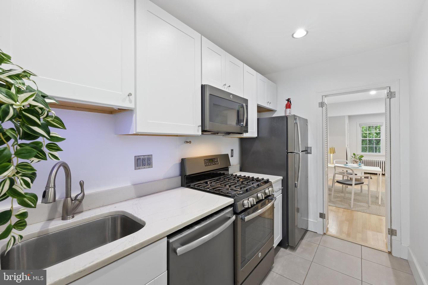 2228 40TH ST NW #1, WASHINGTON, District Of Columbia 20007, 2 Bedrooms Bedrooms, 5 Rooms Rooms,1 BathroomBathrooms,Residential,For sale,2228 40TH ST NW #1,DCDC2241960 MLS # DCDC2241960