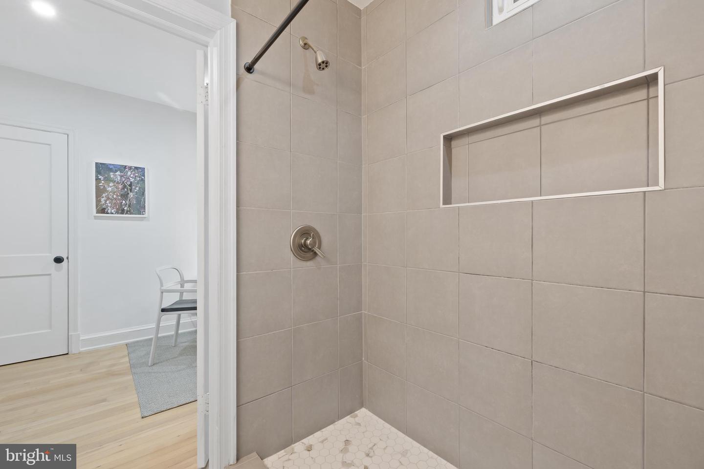 2228 40TH ST NW #1, WASHINGTON, District Of Columbia 20007, 2 Bedrooms Bedrooms, 5 Rooms Rooms,1 BathroomBathrooms,Residential,For sale,2228 40TH ST NW #1,DCDC2241960 MLS # DCDC2241960