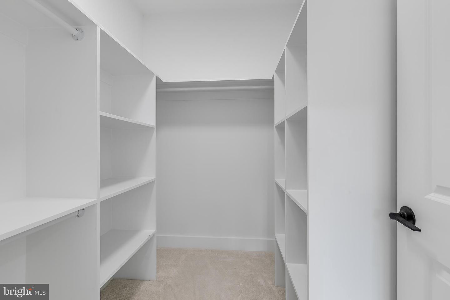 2817 DEREK RD, ALEXANDRIA, Virginia 22306, 6 Bedrooms Bedrooms, ,5 BathroomsBathrooms,Residential,For sale,2817 DEREK RD,VAFX2286276 MLS # VAFX2286276