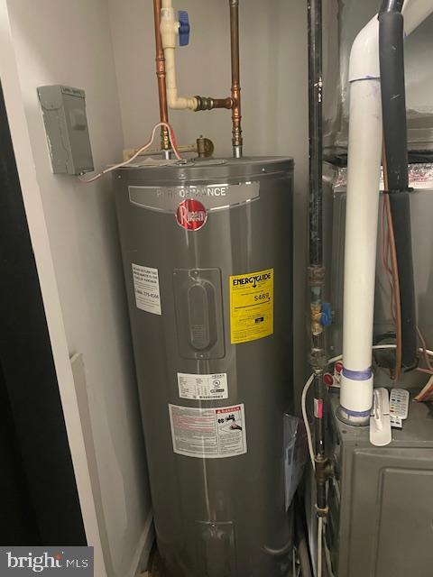 724 NW TAYLOR ST NW #1, WASHINGTON, District Of Columbia 20011, 3 Bedrooms Bedrooms, ,2 BathroomsBathrooms,Residential,For sale,724 NW TAYLOR ST NW #1,DCDC2241978 MLS # DCDC2241978