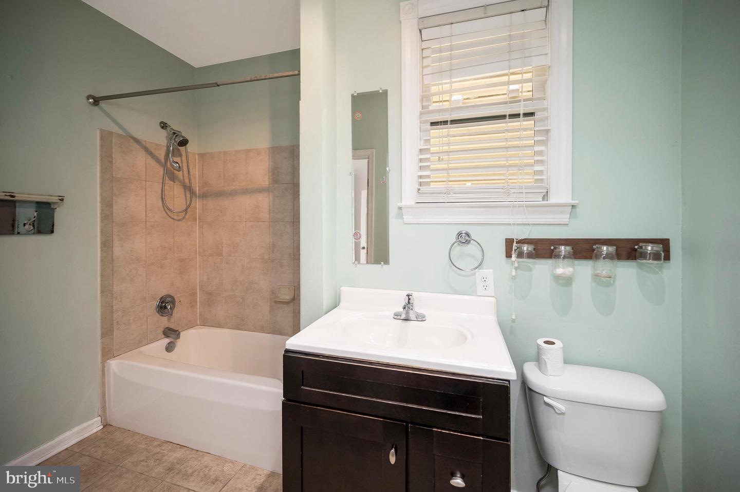 1712 WASHINGTON AVE, FREDERICKSBURG, Virginia 22401, 4 Bedrooms Bedrooms, ,3 BathroomsBathrooms,Residential,For sale,1712 WASHINGTON AVE,VAFB2009542 MLS # VAFB2009542