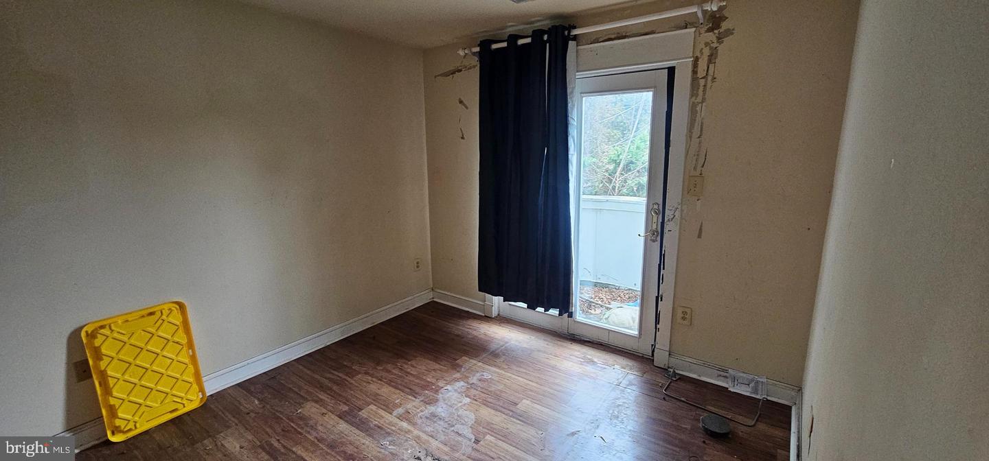 1650 KIRBY RD, MCLEAN, Virginia 22101, 4 Bedrooms Bedrooms, ,4 BathroomsBathrooms,Residential,For sale,1650 KIRBY RD,VAFX2253810 MLS # VAFX2253810