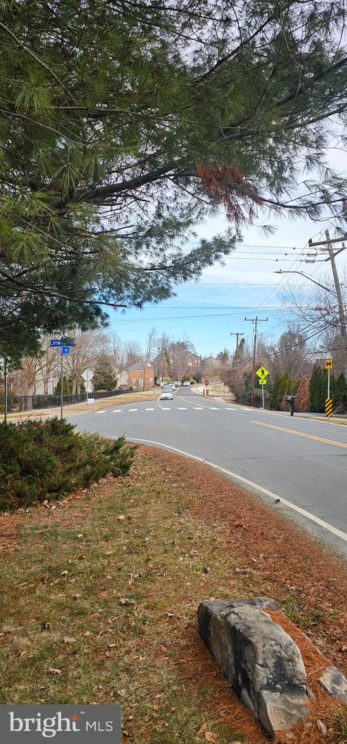 1650 KIRBY RD, MCLEAN, Virginia 22101, 4 Bedrooms Bedrooms, ,4 BathroomsBathrooms,Residential,For sale,1650 KIRBY RD,VAFX2253810 MLS # VAFX2253810