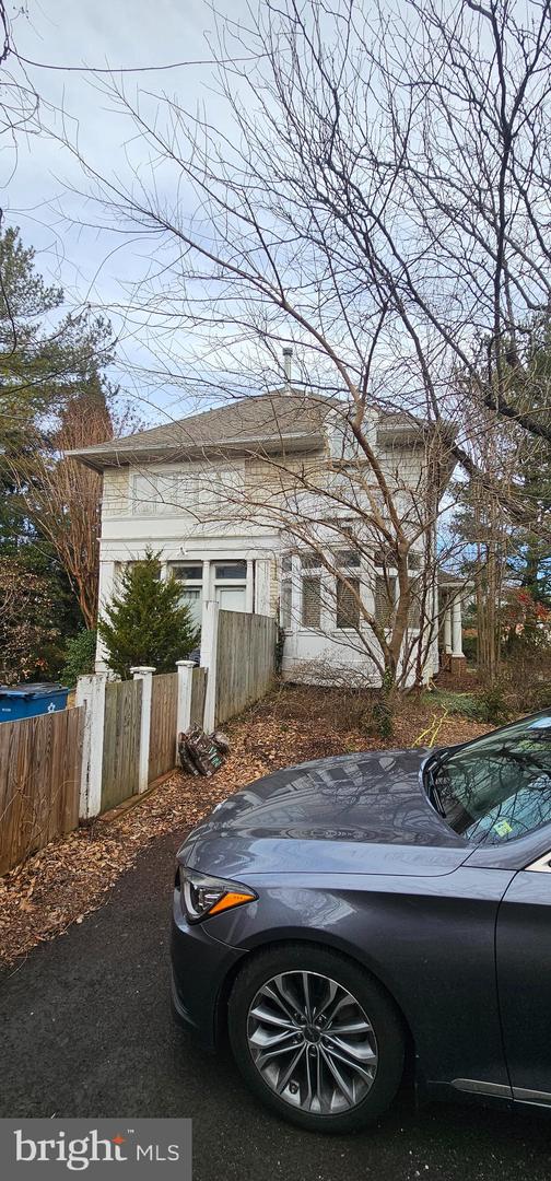 1650 KIRBY RD, MCLEAN, Virginia 22101, 4 Bedrooms Bedrooms, ,4 BathroomsBathrooms,Residential,For sale,1650 KIRBY RD,VAFX2253810 MLS # VAFX2253810