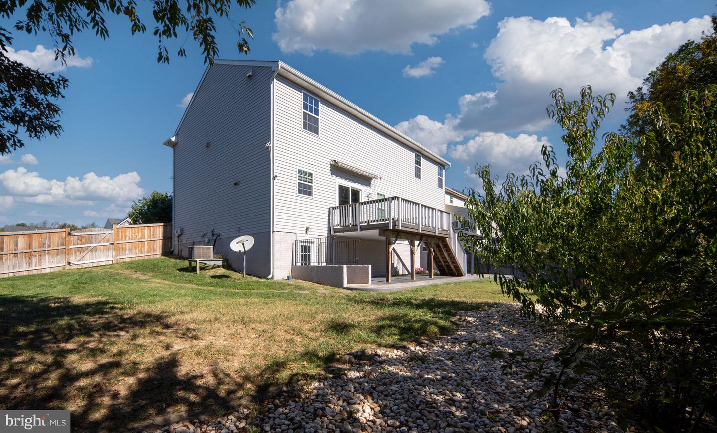 15 WARBLER CT, STAFFORD, Virginia 22554, 5 Bedrooms Bedrooms, ,3 BathroomsBathrooms,Residential,For sale,15 WARBLER CT,VAST2043520 MLS # VAST2043520