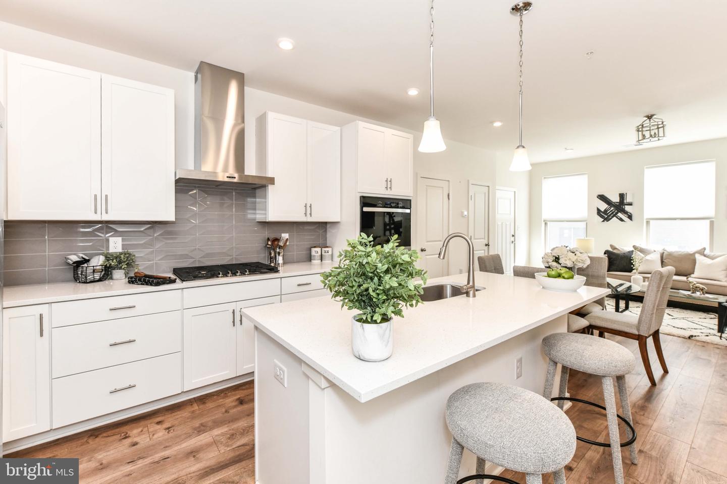 45922 SWALLOW TER, STERLING, Virginia 20165, 3 Bedrooms Bedrooms, 9 Rooms Rooms,2 BathroomsBathrooms,Residential,For sale,45922 SWALLOW TER,VALO2110546 MLS # VALO2110546