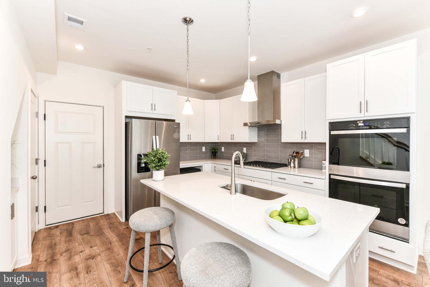 45922 SWALLOW TER, STERLING, Virginia 20165, 3 Bedrooms Bedrooms, 9 Rooms Rooms,2 BathroomsBathrooms,Residential,For sale,45922 SWALLOW TER,VALO2110546 MLS # VALO2110546